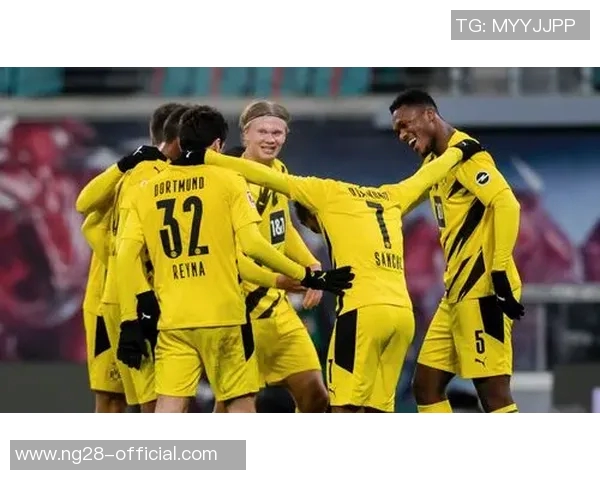 莱比锡友谊赛大胜多特蒙德四球横扫引发全场热烈反响